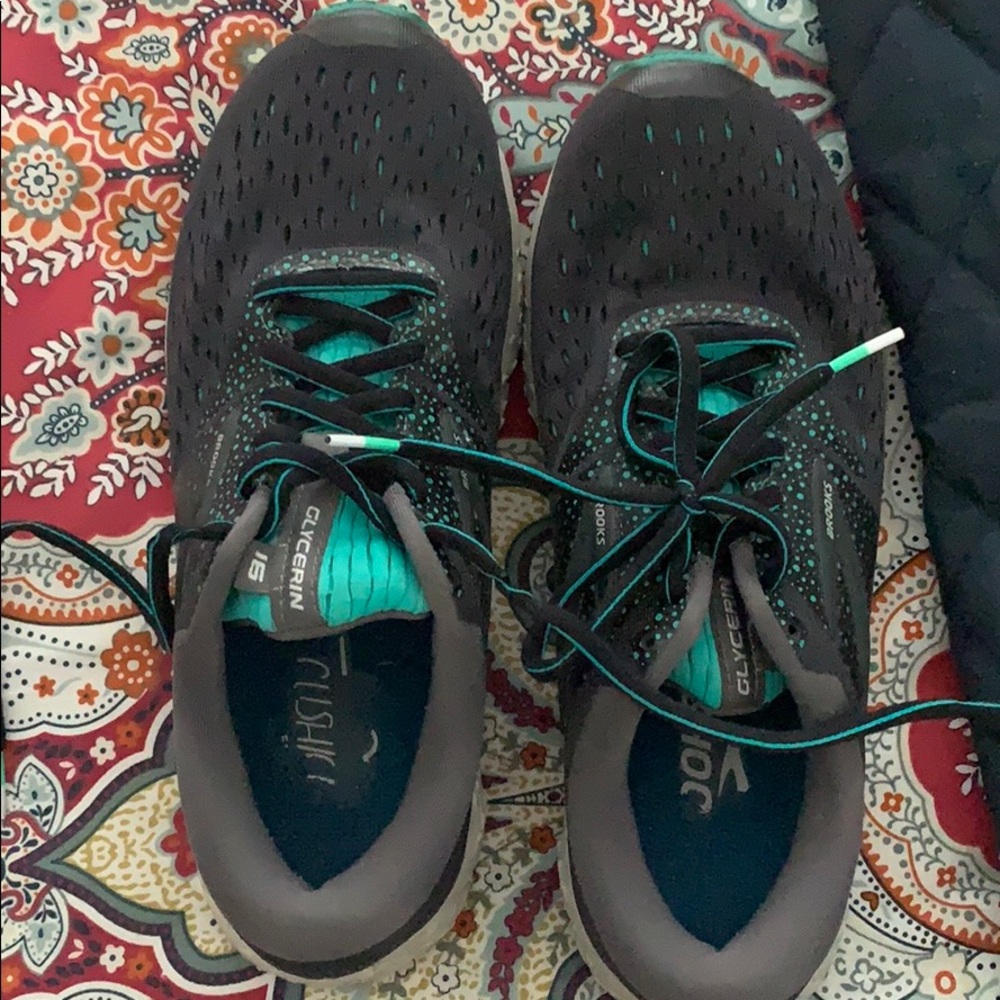 Brooks glycerin 16